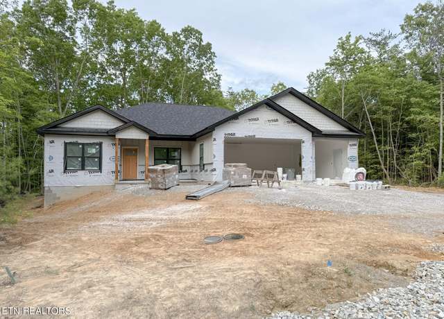 Property at 115 Hawes Cir, Crossville, TN 38558, 3 beds, 2 baths