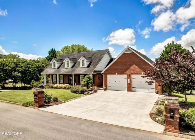 Property at 1843 River Vista Cir, Sevierville, TN 37876, 3 beds, 3.5 baths