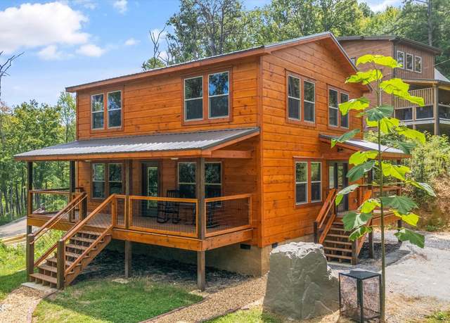 Property at 3194 Emerald Springs Loop, Sevierville, TN 37862, 2 beds, 2 baths