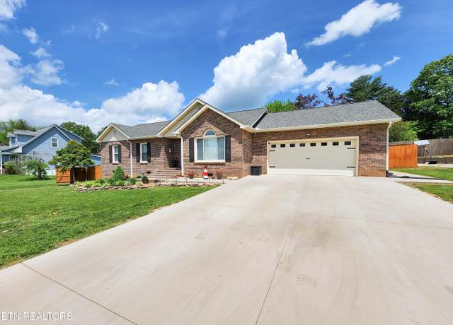 Property at 7640 Cedarcrest Rd, Knoxville, TN 37938, 3 beds, 2 baths