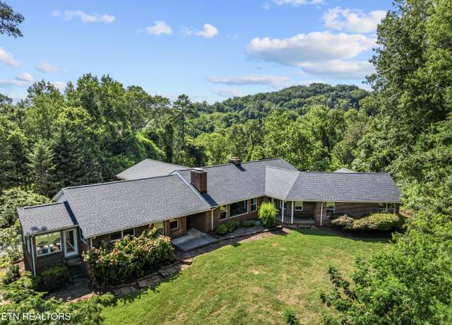 Property at 3705 SW Timberlake Dr, Knoxville, TN 37920, 4 beds, 4 baths