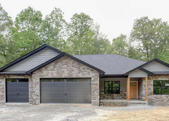 Property at 168 Natchez Cir, Crossville, TN 38558, 3 beds, 2 baths
