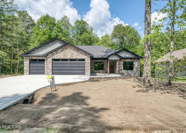 Property at 168 Natchez Cir, Crossville, TN 38558, 3 beds, 2 baths