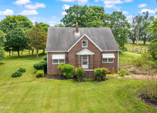 Property at 3652 US Highway 411 S, Maryville, TN 37801, 4 beds, 1 bath