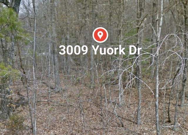 Property at 3009 Yuork Dr, Crossville, TN 38572