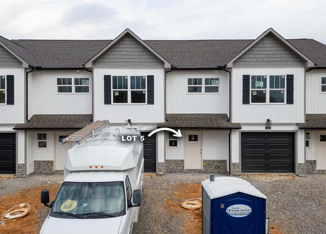Property at 3517 Maggie Lynn Way #5, Knoxville, TN 37921, 3 beds, 2.5 baths