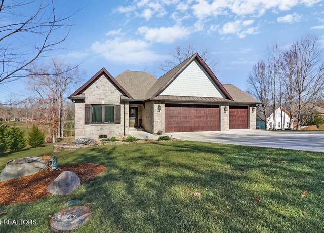 Property at 16 Forest Hill Ter, Crossville, TN 38558, 3 beds, 2 baths