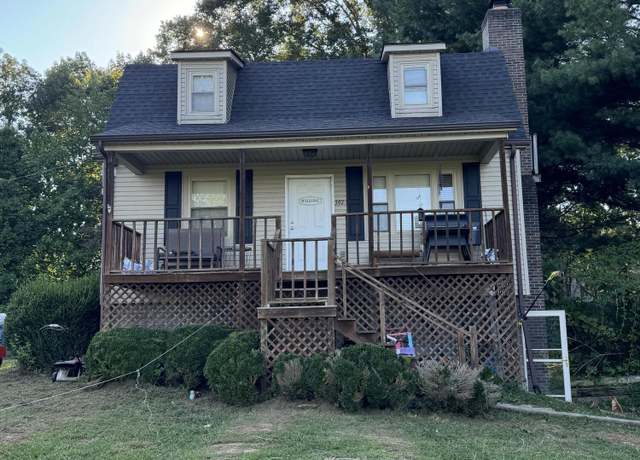 Property at 397 Whitaker Ln, Tazewell, TN 37879, 3 beds, 2 baths