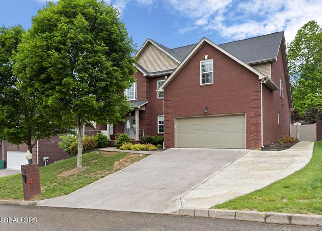 Property at 3005 Cambridge Shores Ln #6, Knoxville, TN 37938, 5 beds, 3 baths