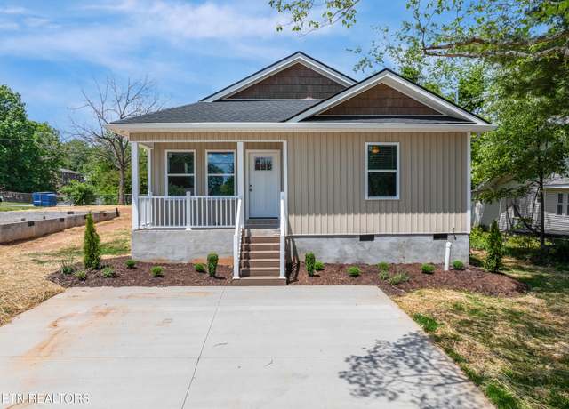 Property at 2613 Bernhurst Dr, Knoxville, TN 37918, 3 beds, 2 baths