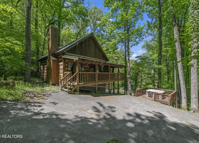 Property at 3426 Twin City Way, Sevierville, TN 37863, 2 beds, 2 baths