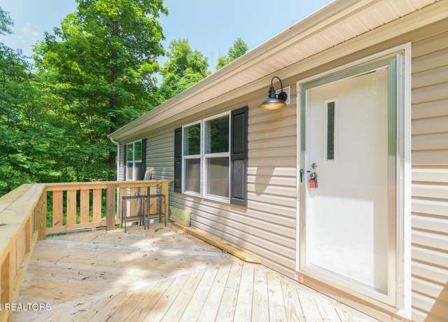 Property at 297 Wells Rd, Powell, TN 37849, 4 beds, 2 baths