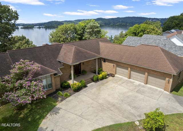 Property at 201 High Pointe Village Way, Kingston, TN 37763, 4 beds, 3 baths