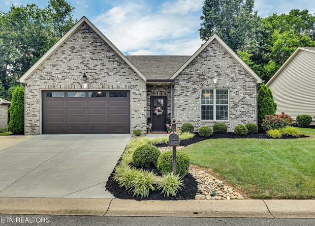 Property at 2226 Boulder Crest Ln, Sevierville, TN 37876, 3 beds, 2 baths