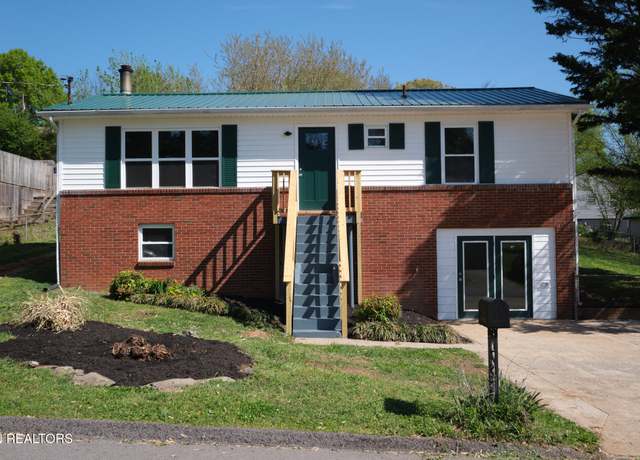 Property at 26 Webster Ct, Loudon, TN 37774, 3 beds, 2 baths