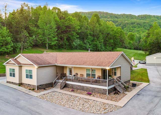 Property at 116 Sussex Ln, Lafollette, TN 37766, 3 beds, 2.5 baths