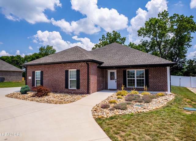 Property at 1916 Griffitts Mill Cir, Maryville, TN 37803, 3 beds, 2 baths