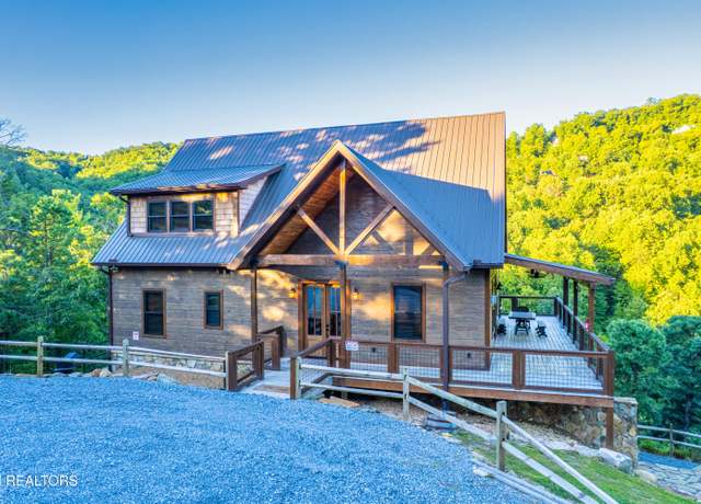Property at 2446 Misty Shadows Dr, Sevierville, TN 37862, 4 beds, 4 baths