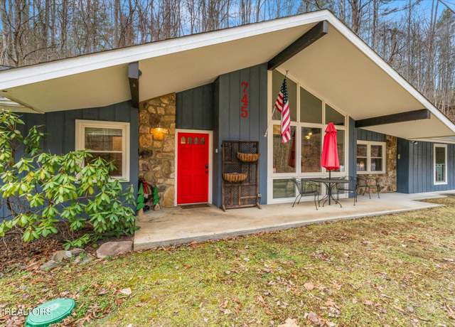 Property at 745 Hidden Valley Road Rd, Gatlinburg, TN 37738, 3 beds, 2 baths