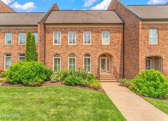 Property at 3340 Kingston Pike #10, Knoxville, TN 37919, 3 beds, 3.5 baths