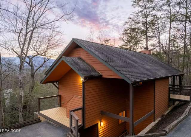 Property at 1021 Fox Tail Trl, Gatlinburg, TN 37738, 2 beds, 2.5 baths