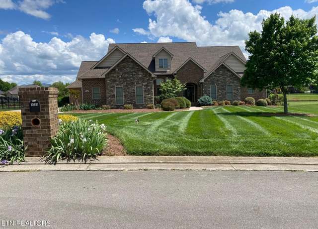 Property at 3326 Bridgewater, Maryville, TN 37804, 5 beds, 4 baths