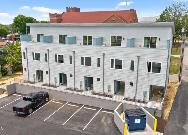 Property at 113 E Oldham #102, Knoxville, TN 37917, 1 bed, 1.5 baths