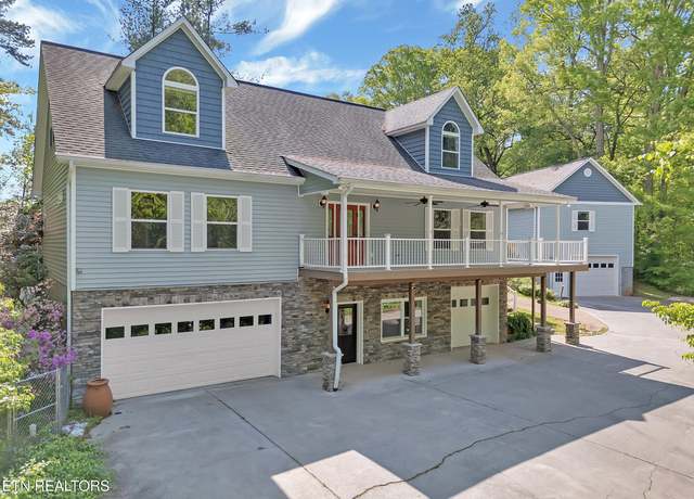 Property at 621 W Millers Cove Rd, Walland, TN 37886, 3 beds, 5 baths