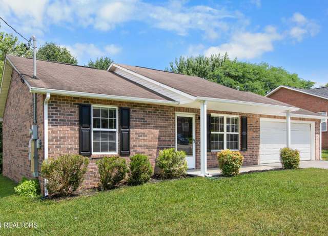 Property at 1813 Tillery Square Ln, Knoxville, TN 37912, 3 beds, 2 baths