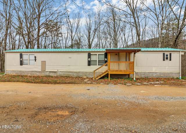 Property at 526 Furnace Ave, Rockwood, TN 37854, 3 beds, 2 baths