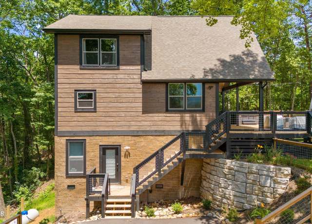 Property at 441 Matterhorn Dr, Gatlinburg, TN 37738, 2 beds, 3 baths
