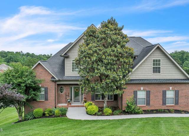 Property at 3260 Whispering Oaks Dr, Knoxville, TN 37938, 4 beds, 2.5 baths