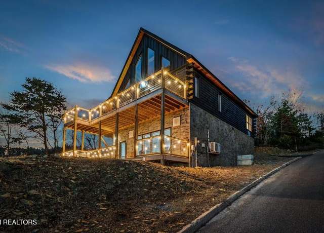Property at 2296 Wingspan Dr, Sevierville, TN 37876, 3 beds, 3.5 baths