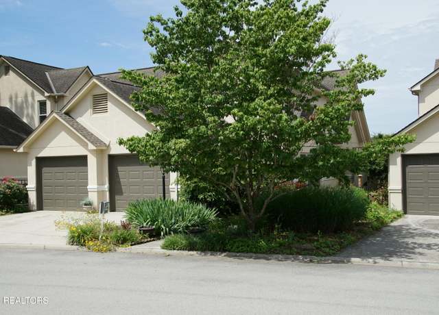 Property at 3413 Commodore Pt, Knoxville, TN 37922, 3 beds, 2.5 baths
