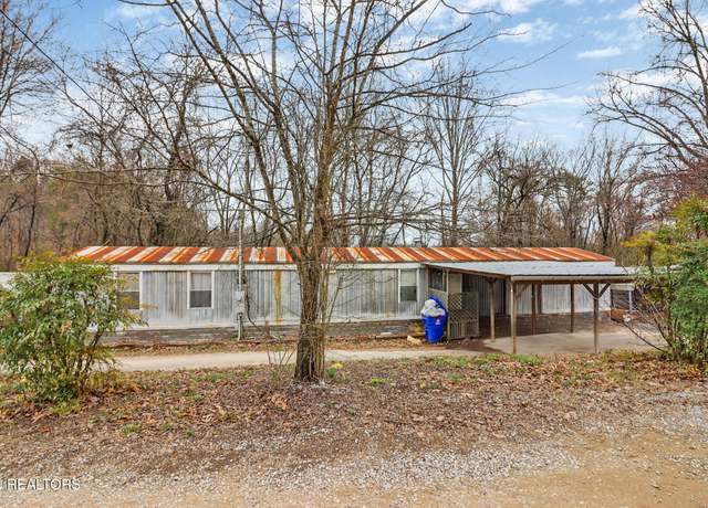 Property at 801 W Bates St, Rockwood, TN 37854, 3 beds, 2 baths