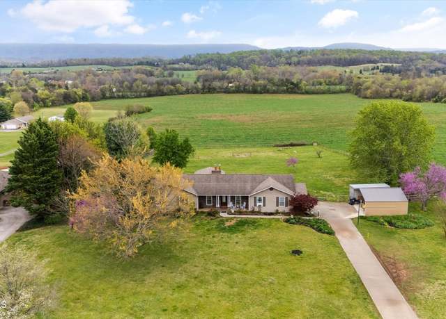 Property at 4744 Old Niles Ferry Rd, Maryville, TN 37801, 3 beds, 3 baths