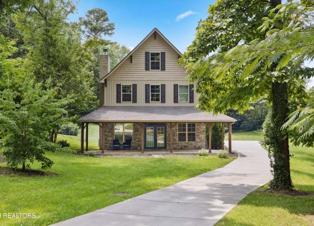 Property at 140 Wakefield Rd, Knoxville, TN 37922, 3 beds, 2.5 baths