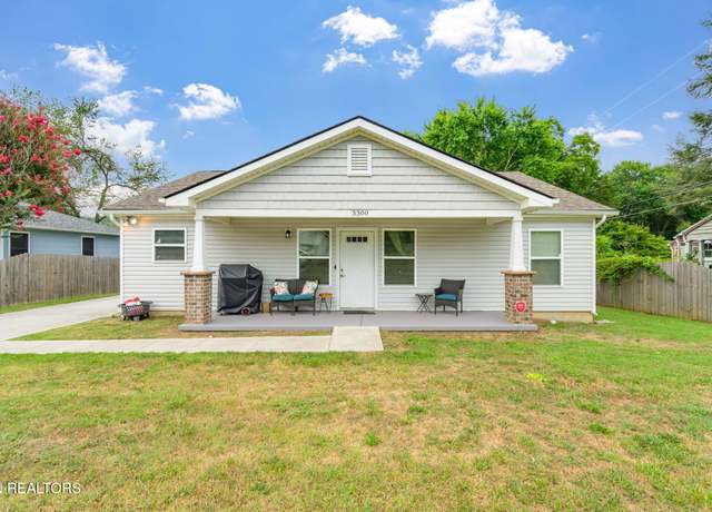 Property at 3300 Avondale Ave, Knoxville, TN 37917, 4 beds, 2 baths