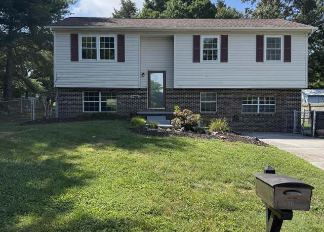 Property at 4030 Deer Run Dr, Knoxville, TN 37912, 3 beds, 2.5 baths