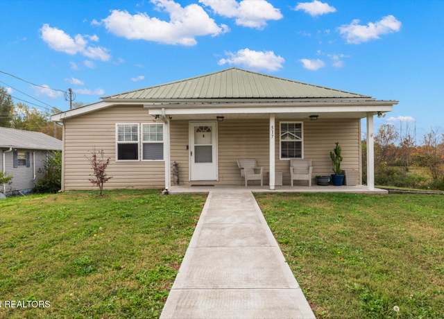 Property at 517 Sherwood Ave, Athens, TN 37303, 3 beds, 2 baths