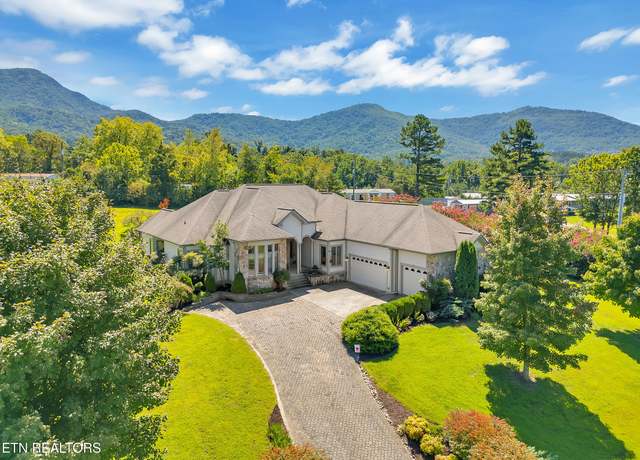 Property at 4310 Stonehenge Way, Dandridge, TN 37725, 3 beds, 3 baths