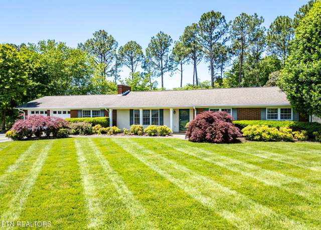 Property at 8145 Hayden Dr, Knoxville, TN 37919, 3 beds, 2 baths