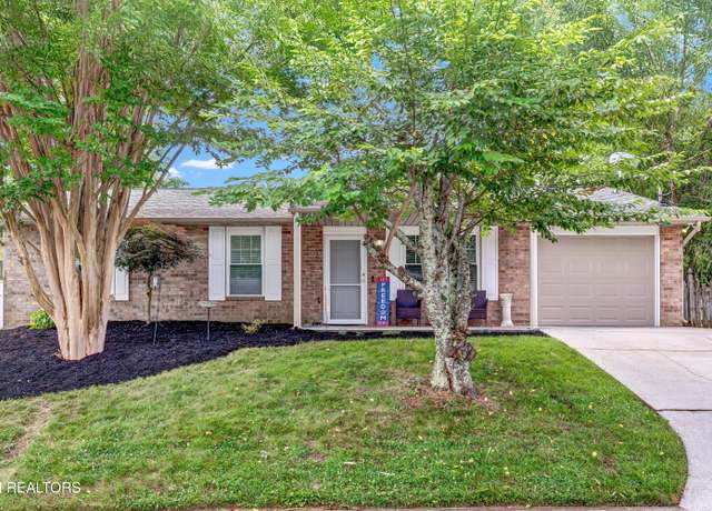 Property at 4512 Hooks Ln, Knoxville, TN 37938, 3 beds, 2 baths