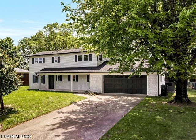 Property at 2121 Collins St, Morristown, TN 37814, 5 beds, 3 baths