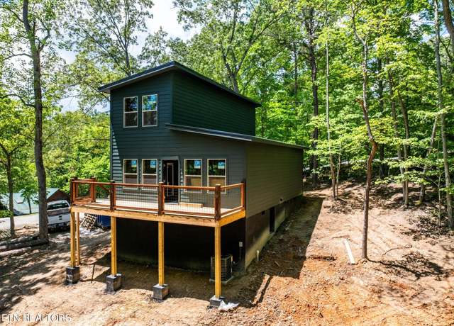 Property at 733 B Country Oaks Ln, Lafollette, TN 37766, 2 beds, 2 baths