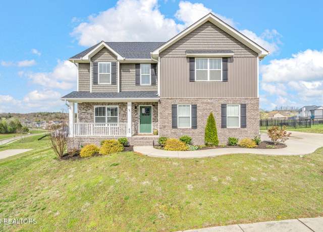 Property at 85 E Elderberry St, Oak Ridge, TN 37830, 5 beds, 2.5 baths