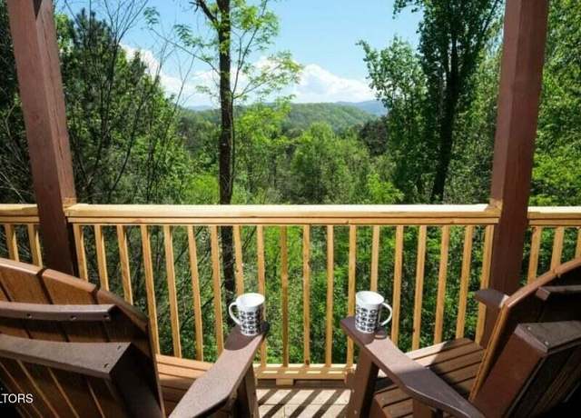 Property at 544 Royal Coachman Dr, Pigeon Forge, TN 37863, 1 bed, 2 baths