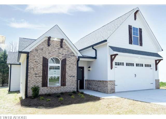 Property at 121 Tempura Dr, Oak Ridge, TN 37830, 3 beds, 2.5 baths