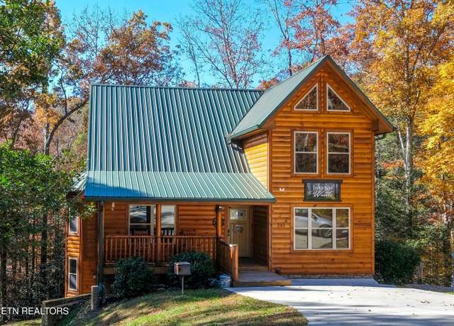Property at 241 Palmer Rd, Gatlinburg, TN 37738, 3 beds, 3 baths