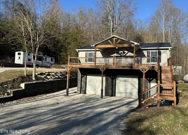 Property at 122 Satellite Ln, Jacksboro, TN 37757, 3 beds, 2 baths